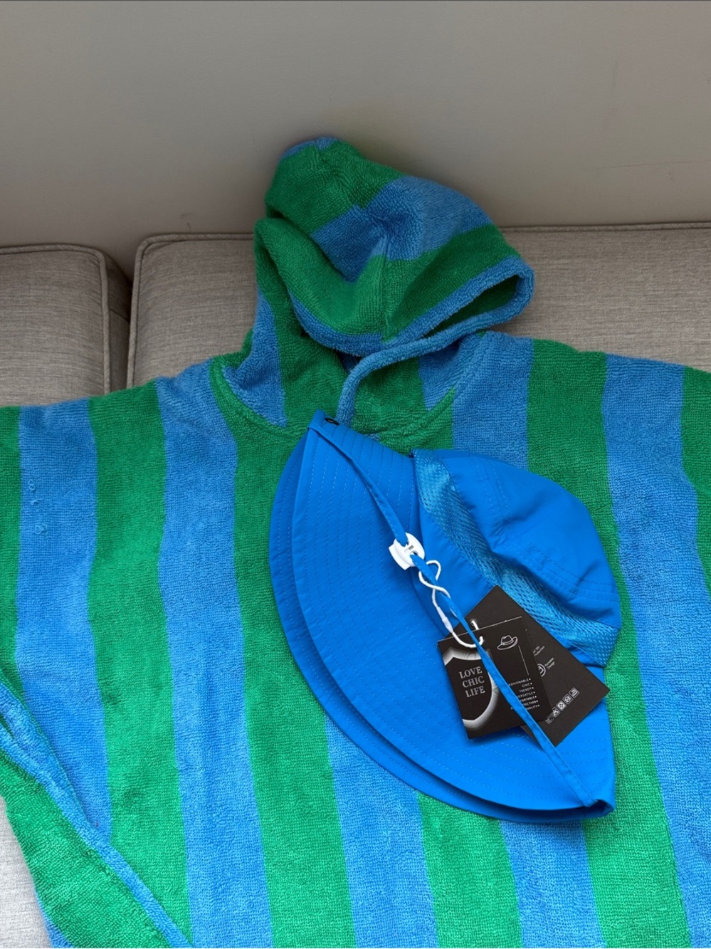 Mark and Graham kids Striped Hooded Beach Poncho with Blue Bucket Hat NWT
